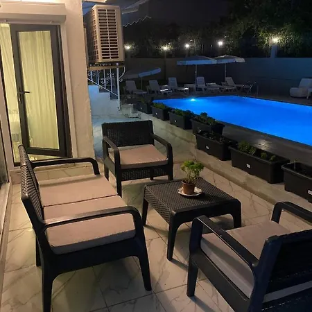 Luxury Pool * سيدي